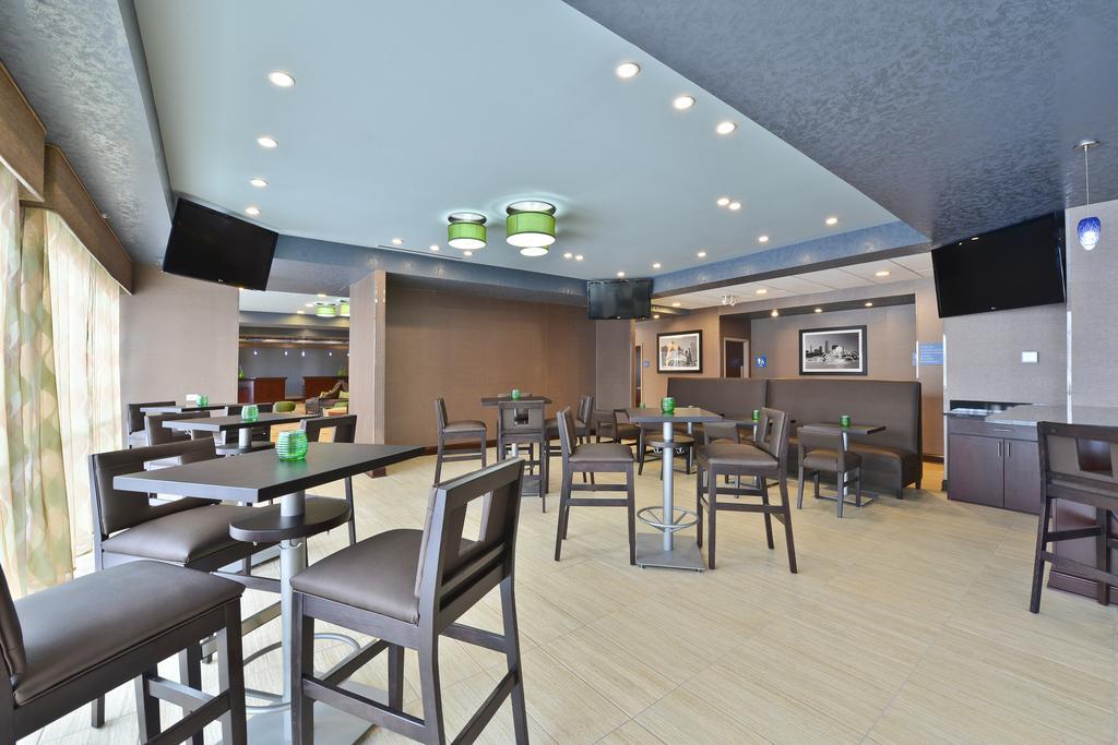 Wyndham Garden Elk Grove Village - O'Hare Exteriör bild